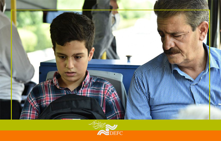 در رکاب اتوبوس، در برابر تاریخ/ نگاهی به «آن مرد با اتوبوس آمد»