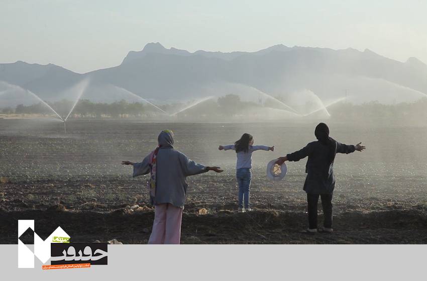 یادداشت روزنامه ایران/ «خانواده خلج»، یک اثر چند وجهی