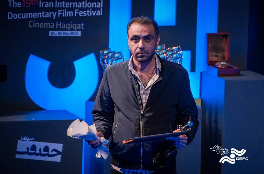 یکی از دانش آموزان میناب موضوع مستند شد/ وظیفه مستندساز ثبت جنایت است