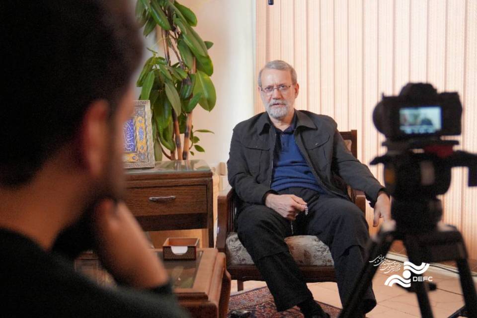 عارف افشار پرتره شهید علی لاریجانی را کارگردانی می‌کند