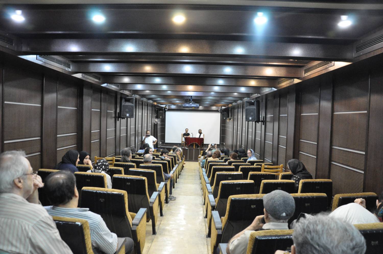 گزارش تصویری/ نمایش «نارکیس» در «پاتوق مستند»>