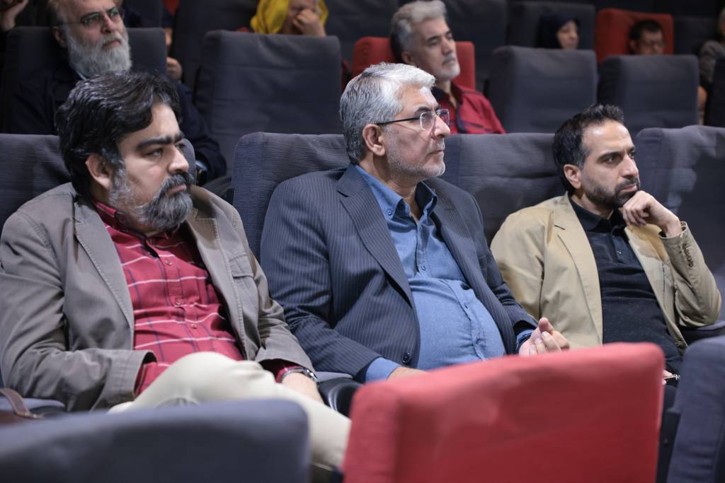 گزارش تصویری/ «بحران خاموش» در چارسو روی پرده رفت