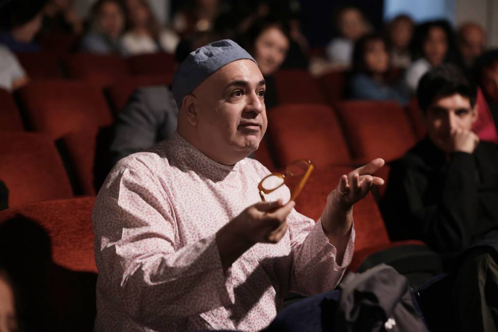 استقبال از نمایش «کیمیاگر» در موزه هنرهای معاصر تهران>